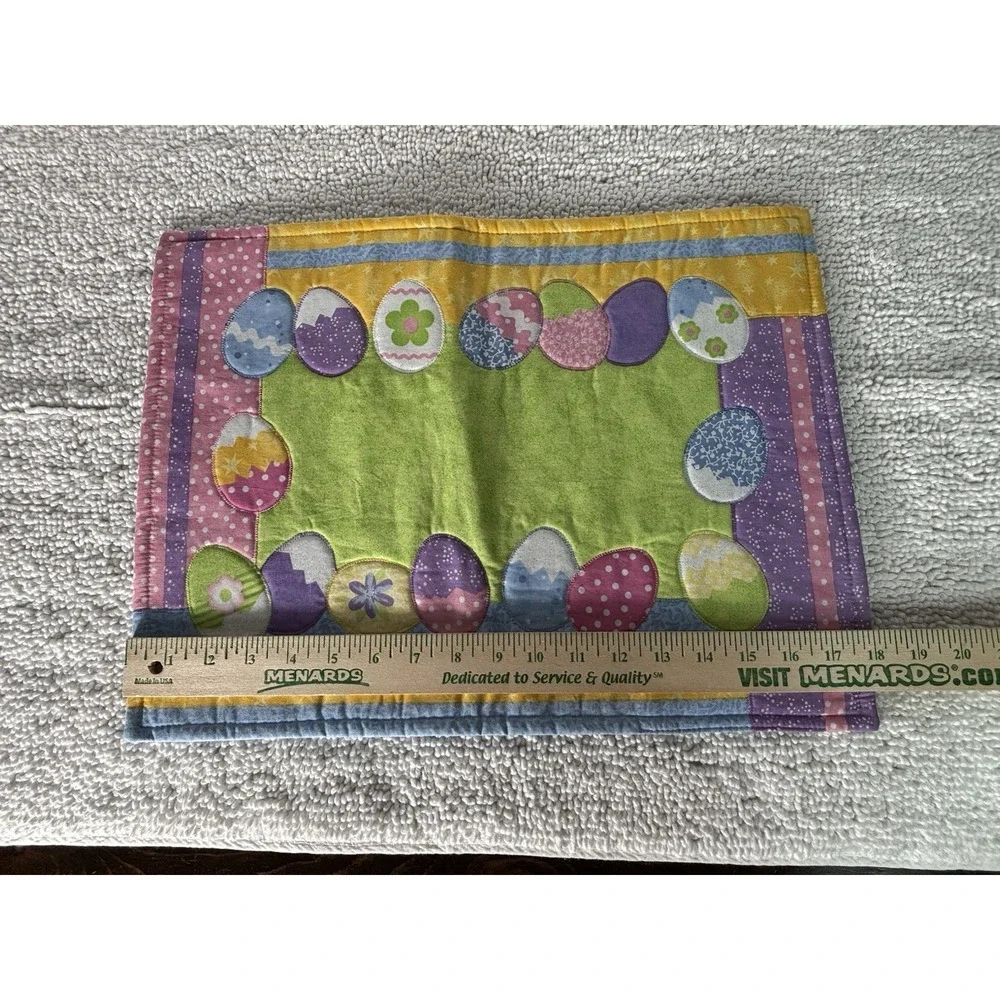 Cute Easter Kitchen/ Dining Room Lot